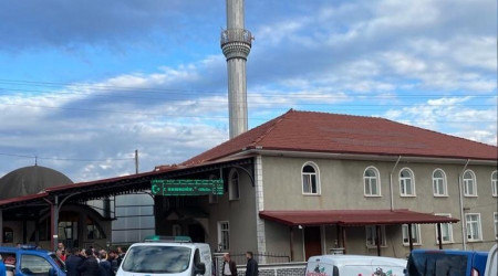 Minareden düşen işçi hayatını kaybetti