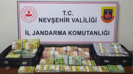 Nevehir'de bir evde iki bavul sahte dolar ve euro ele geirildi