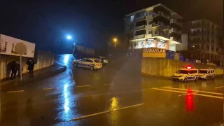 Polisten kaçan sürücü, aracını bırakıp köprüden atladı