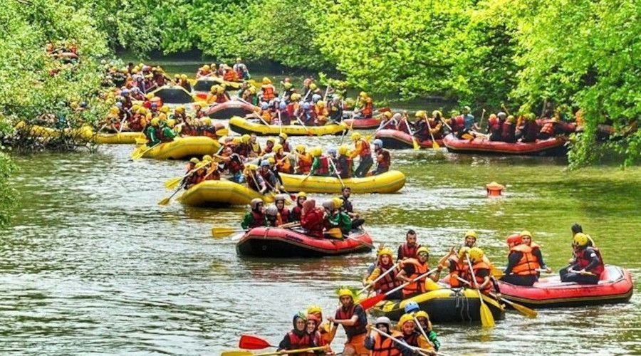 Rafting severler Melen ayn doldurdu