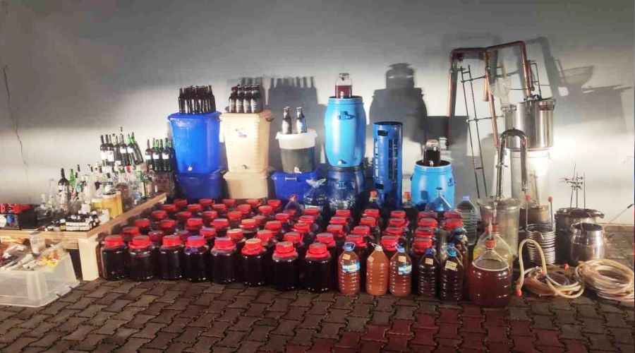 Sahte alkol üretimi patladı