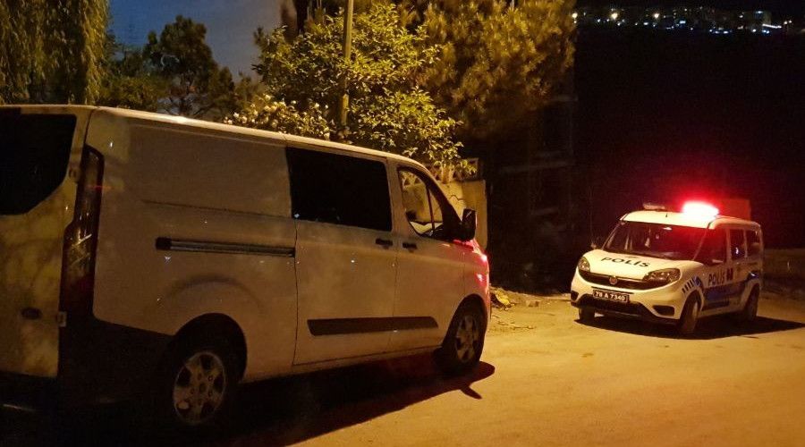 Saklambaç oynarken asansör boşluğuna düşen çocuk ağır yaralandı