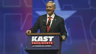 Şili'de devlet başkanı seçimini 16 puan farkla aşırı sağın adayı kazandı