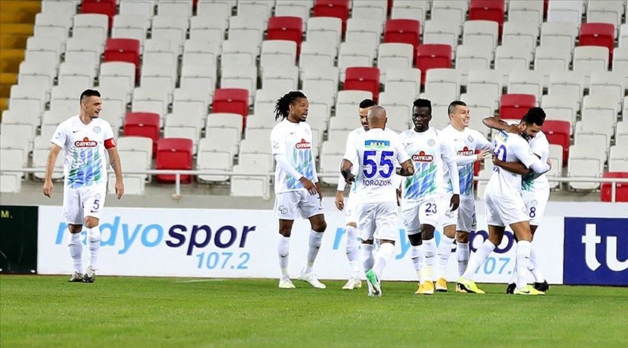 Sivasspor evinde mağlup oldu