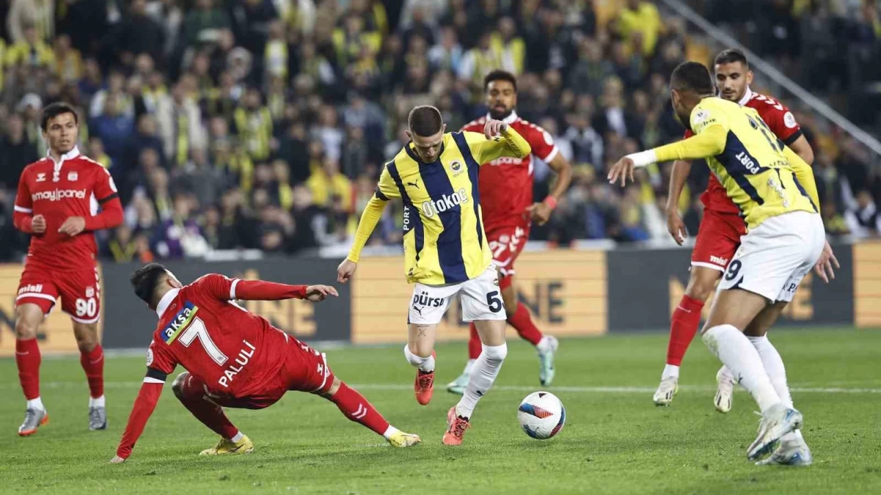 Sivasspor ile Fenerbahçe 38. randevuda... İşte 37 maçın karnesi