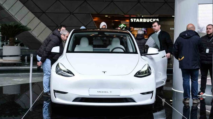 Tesla araçlara yoğun ilgi