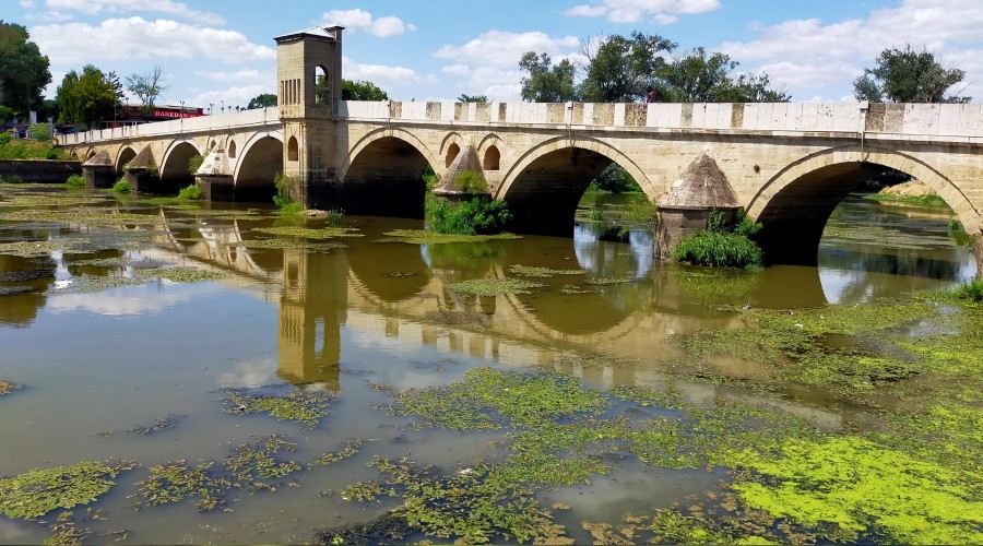 Tunca Nehri can çekişiyor