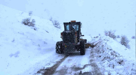 Tunceli'de 144 köy yolu ulaşıma kapandı