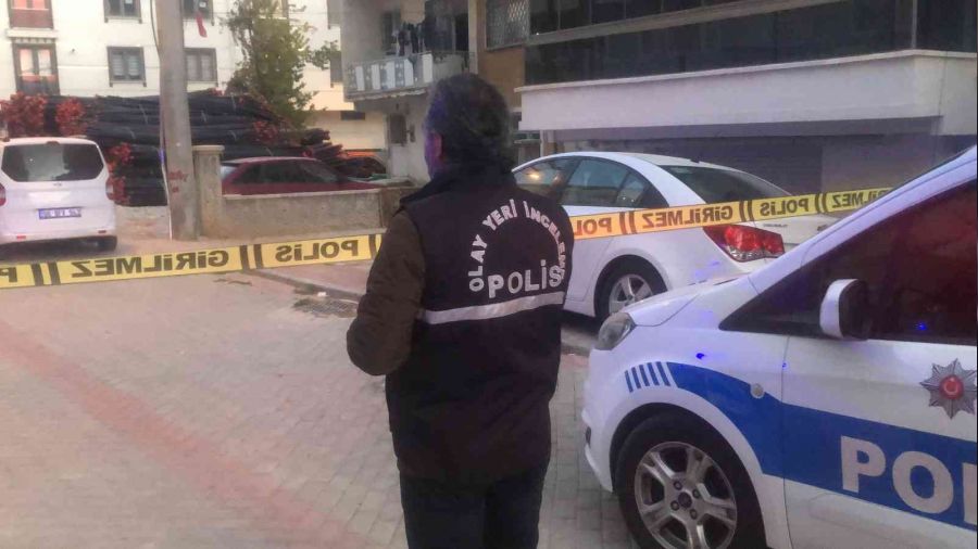 Yolda yürürken silahlı saldırıya uğradı