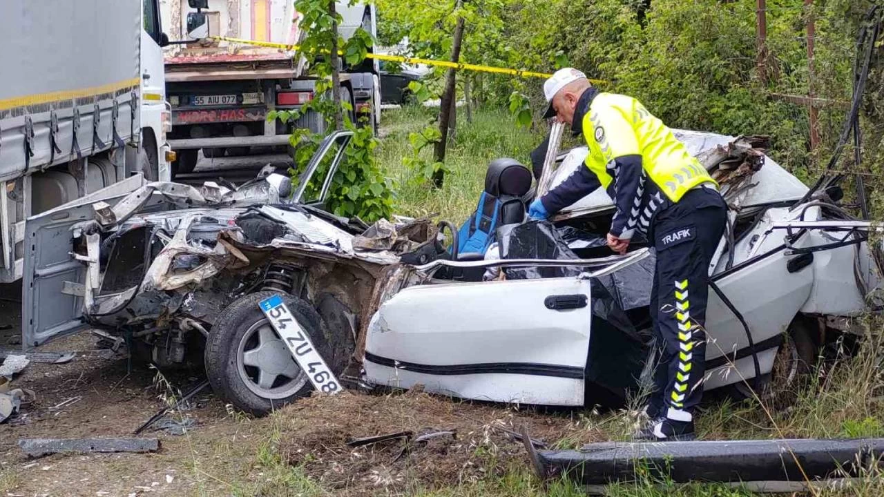 16 kez ehliyetsiz araç kullanmaktan işlem yapılan sürücü kaza yapan aracında ölü bulundu
