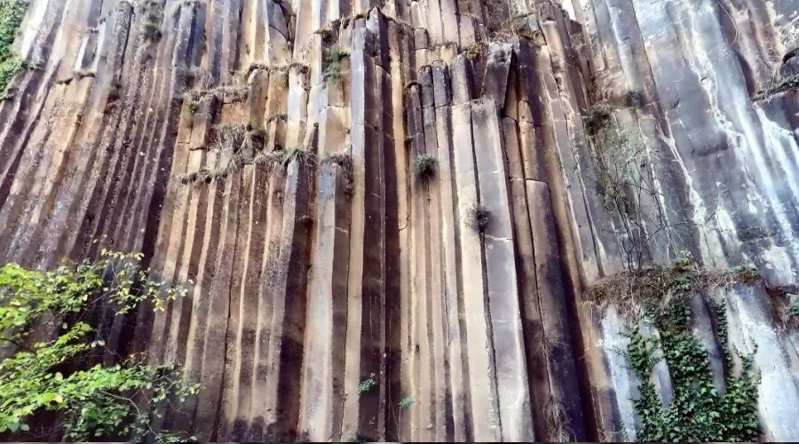 5 milyon yıllık kayalıklar