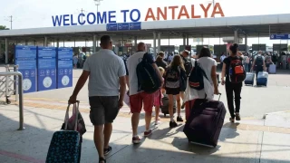 Antalya'ya son 10 yılın ziyaret rekoru Rusya ve Almanya'dan