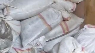 Arnavutköy'de depoya baskın: 1 ton kaçak tütün ele geçirildi