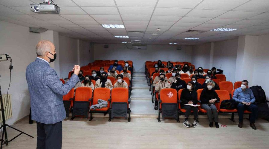 Ataşehir'de öğrencilere iklim semineri