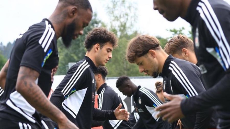 Beşiktaş, Antalya'ya gitti