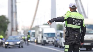 Bir haftada 445 binden fazla sürücüye işlem yapıldı