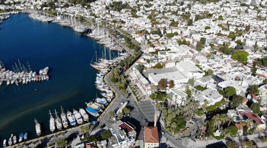 Bodrum en sesiz gününü yaşıyor