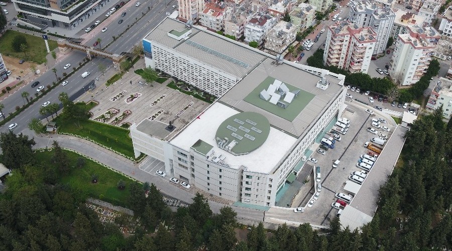 Büyükşehir Belediyesi çatısına GES kurulacak