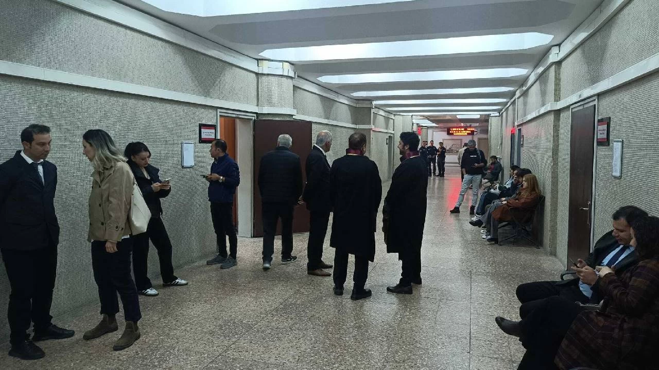 CHP'ye açılan dava ertelendi