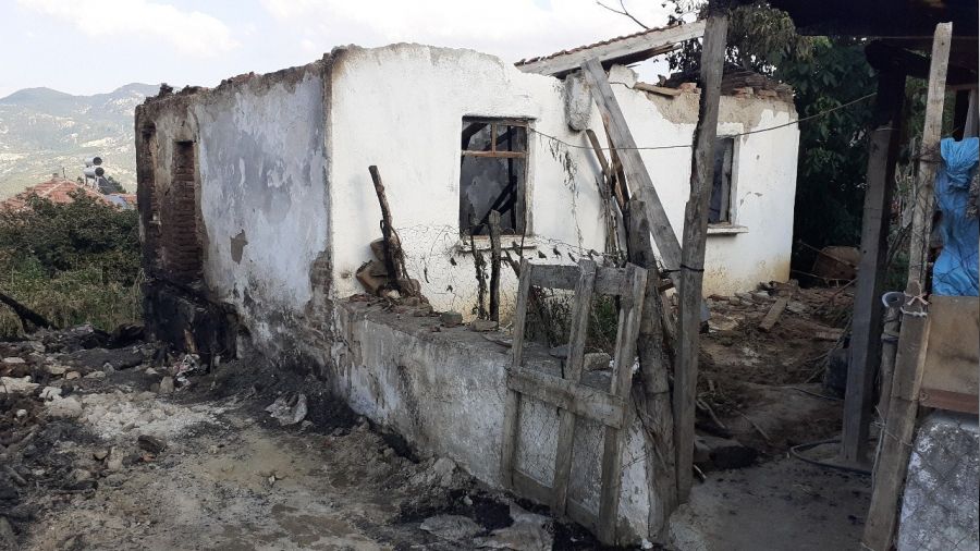 Çorum'da 2 ev küle döndü: 1 ölü 1 yaralı