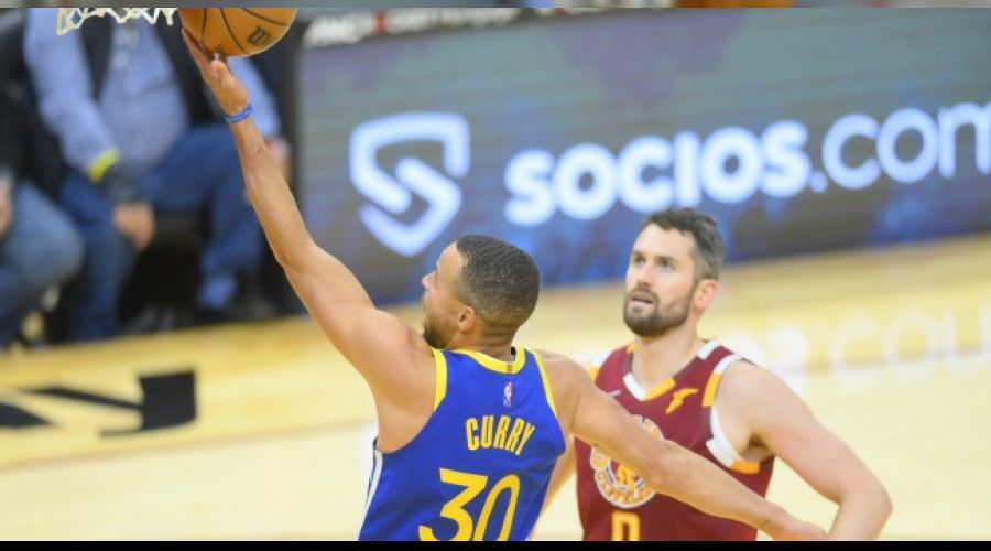 Curry lk rekorunu gelitirdi