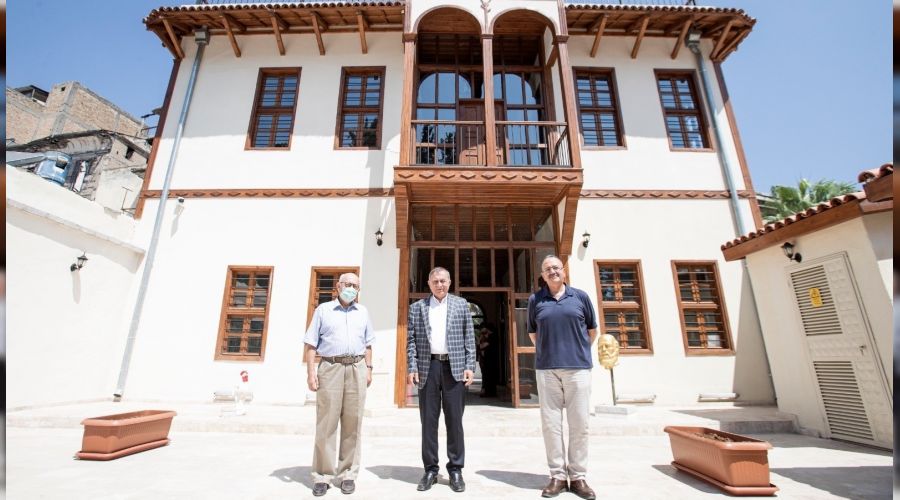 Diş Hekimliği Müzesine ödül