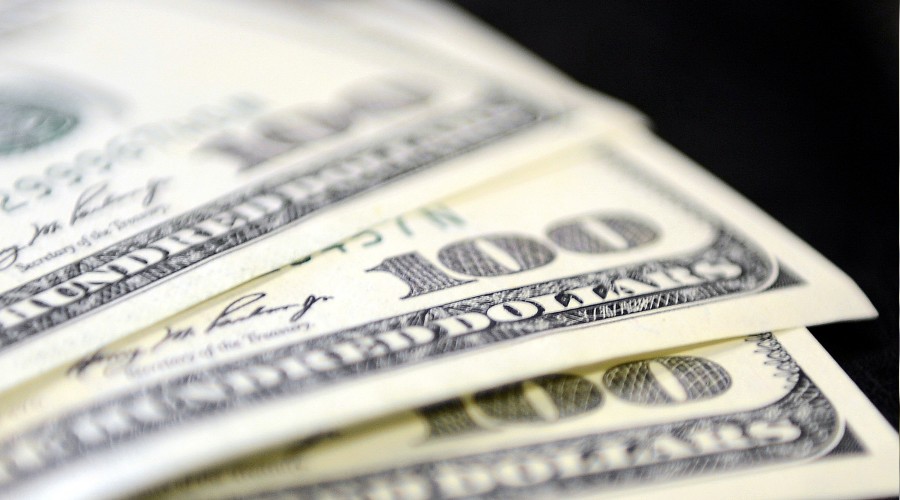 Döviz piyasasına ateş düştü