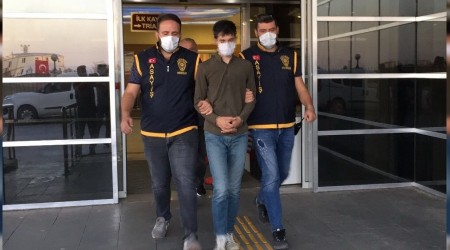 Düğünde sahtesiyle gerçek altını değiştirdi