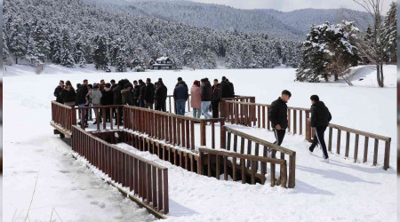 Gölcük Tabiat Parkı tatilcilerin ilgi odağı