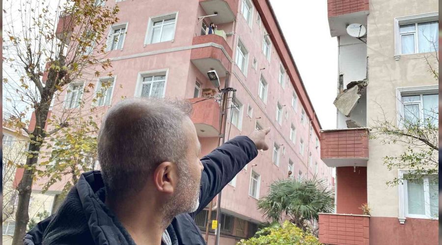 Güngören'de bir binada balkon çöktü