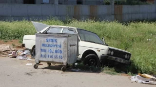 Hacizli ve aramal otomobili pe attlar 