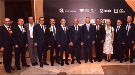İhracatın 'Metalik Yıldızları' ödüllerini aldı