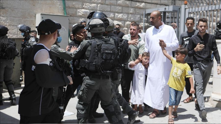 İşgalci İsrail askerleri Filistinli çocuğu öldürdü