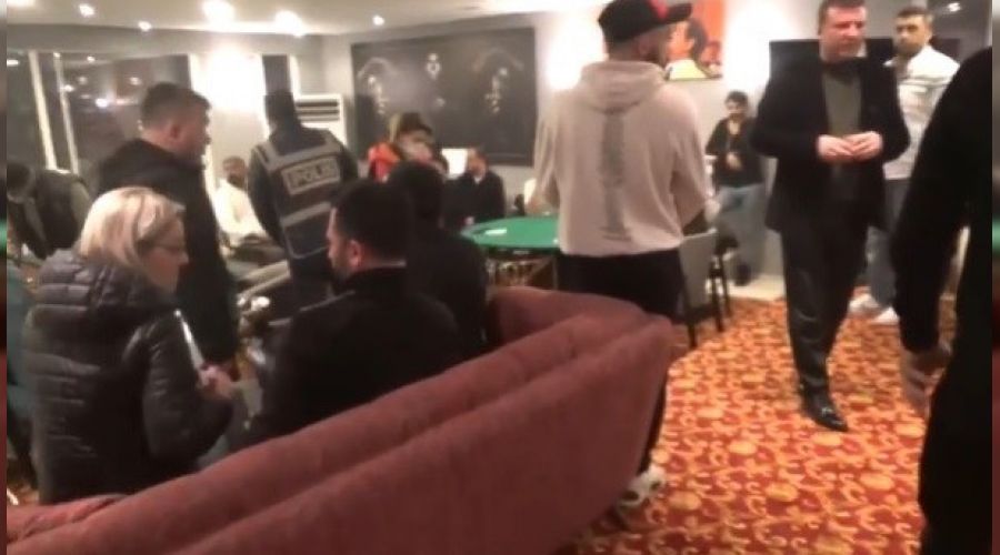 İzmir'de eski konsolosluk binasına kumar baskını