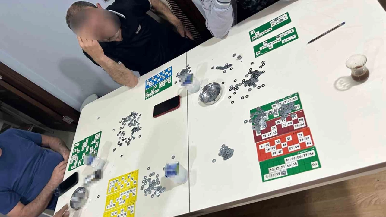 Kumar canlı yayınına polis baskın yaptı