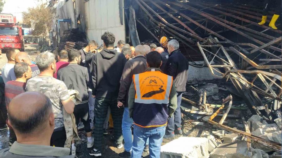 Mersin'de yangın faciası: 5 ölü