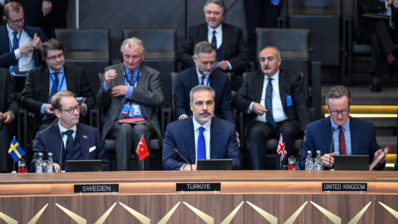 NATO Dışişleri Bakanları Toplantısı'nda Bakan Fidan'dan "adil, kalıcı bir barış" diplomasisi şart vurgusu