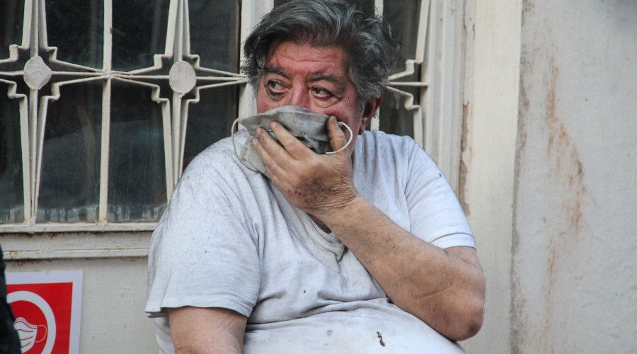 Ocakta unuttuğu patates nedeniyle ölümden döndü