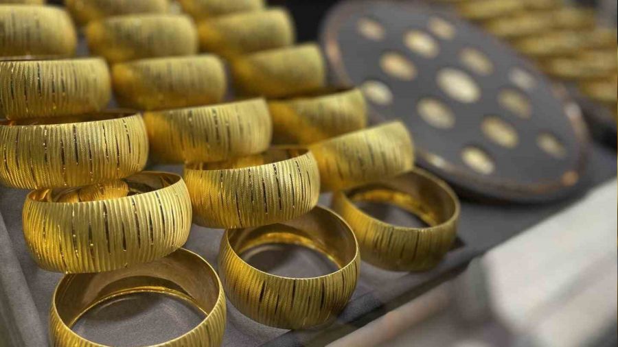 Ons altın son 1 yılın en yüksek seviyesinde