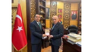 Özer'den Bahçeli'ye ziyaret: "Kutuplaşmayı geride bırakıp kucaklaşma zamanı"