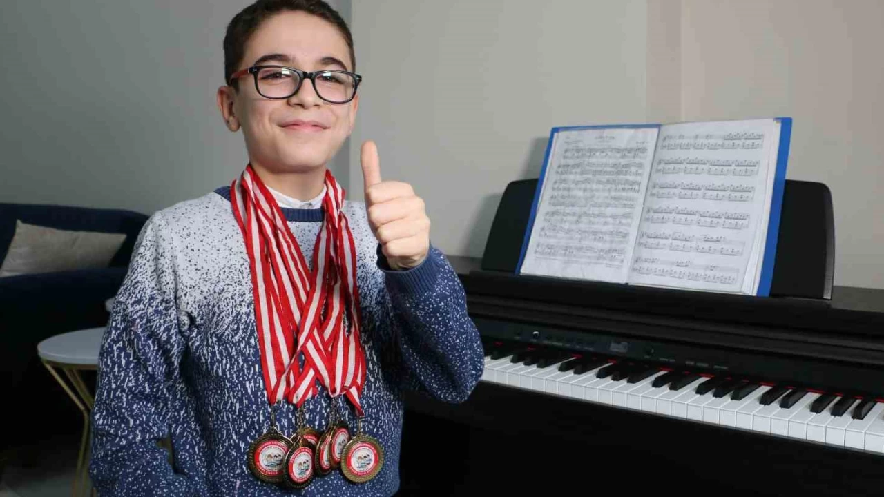 Piyano dahisinin on parmağındaki marifet