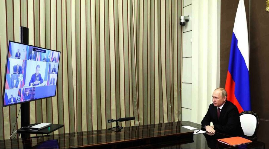 Putin, Güvenlik Konseyi'ni topladı