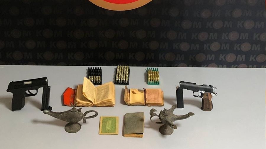 Samsun'da 4 adet tarihi eser Kur'an-ı Kerim ele geçirildi