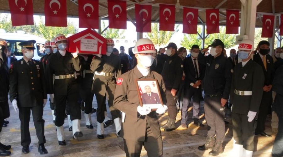 Şanlıurfalı şehit gözyaşlarıyla defnedildi