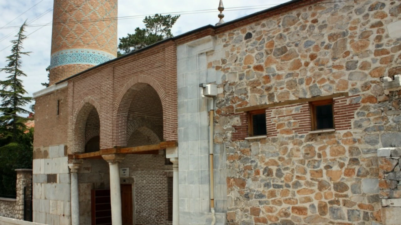 Taş Medrese’nin tarihi mirası ve eğitimdeki rolü