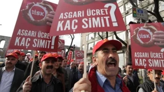 Toplum açlığa mahkum edildi