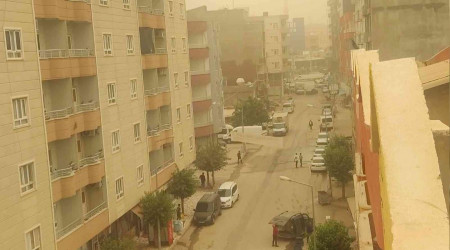 Toz bulutu Silopi'de hayatı olumsuz etkiledi