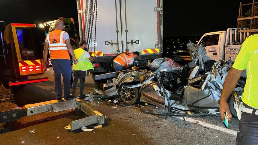 Zincirleme kazada 4 çocuk hayatını kaybetti