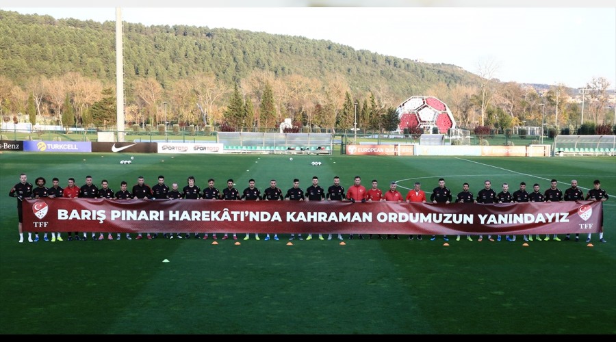 A Millilerimizden Mehmetçiğe anlamlı destek