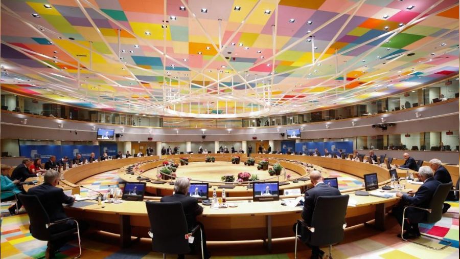 AB'nin gündemi göçe karşı sınırları güçlendirme